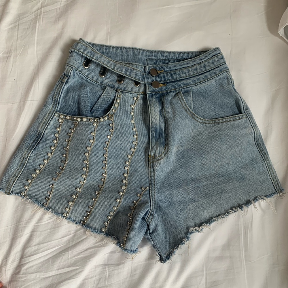 Isabel Marant Étoile Embroidered Shorts